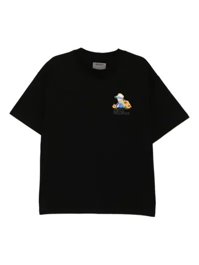 Musium Div. T-shirt Mit Logo-stickerei In Black
