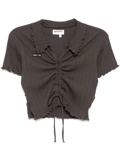 Musium Div. Geripptes T-shirt In Grau
