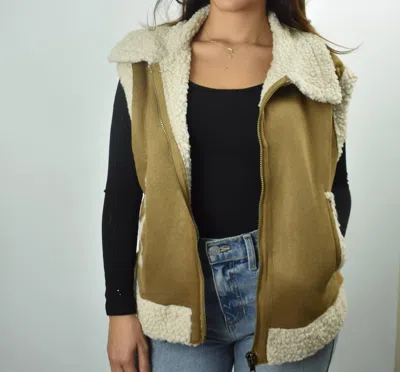 Mustard Seed It Girl Shearling Vest In Beige
