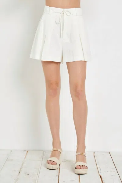 Mustard Seed The Lyla High Rise Pleated Shorts In White