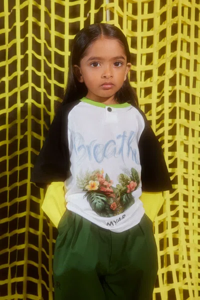 Myar T-shirt In Cotone Deadstock Con Grafica Breathe In Off White