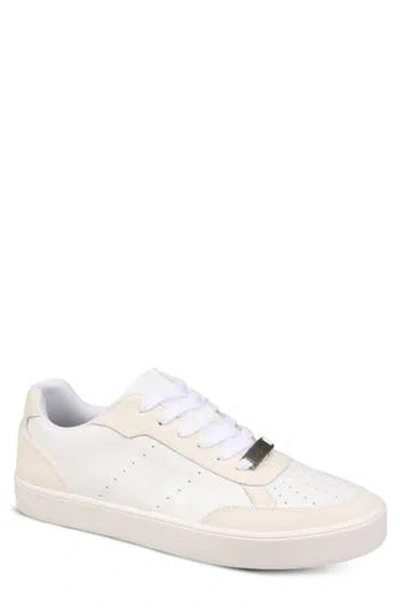 Mykos Dane Low Top Sneaker In White