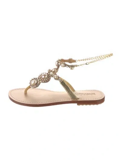 Pre-owned Mystique Leather Chain-link Accents T-strap Sandals In Gold