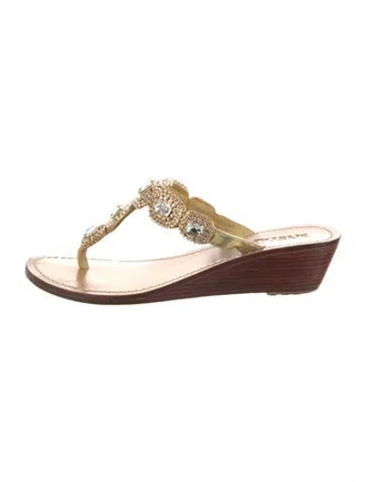 Pre-owned Mystique Leather Crystal Embellishments Flip Flops In Gold