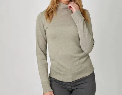 Mystree Long Sleeve Turtleneck Sweater In Stone In White