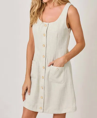Mystree Sleeveless Shift Dress In Ivory In White