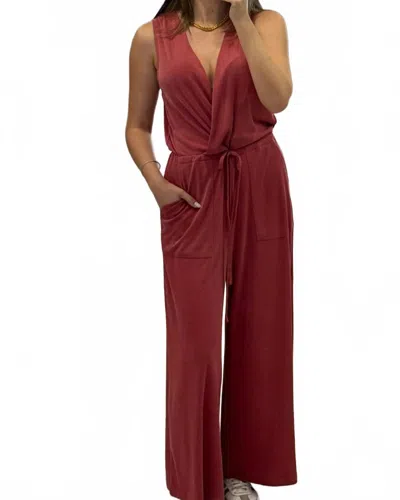Mystree Textured Sleeveless Jumpsuit In Red
