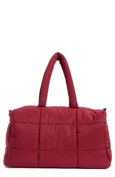 Mytagalongs Cloud Duffle Bag In Burgundy