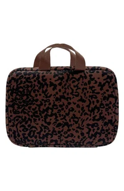 Mytagalongs Everleigh Hanging Toiletry Bag In Brown