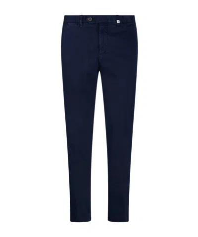 Myths Belt-loop Casual Pants In Black