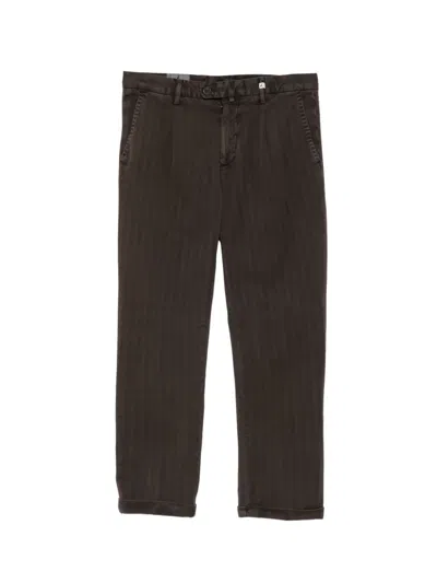 Myths Herringbone-pattern Pleated Trousers In Brown