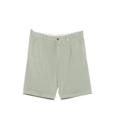 Myths Pleated Shorts In Green