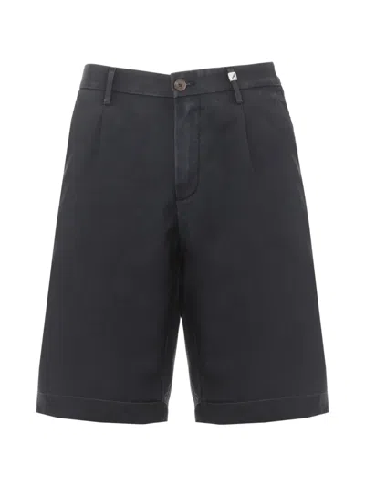 Myths Pleated Wool Shorts In Black