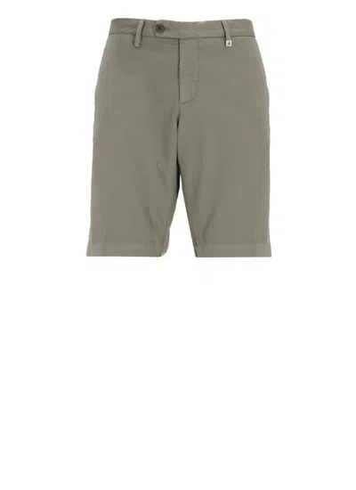 Myths Shorts In Green