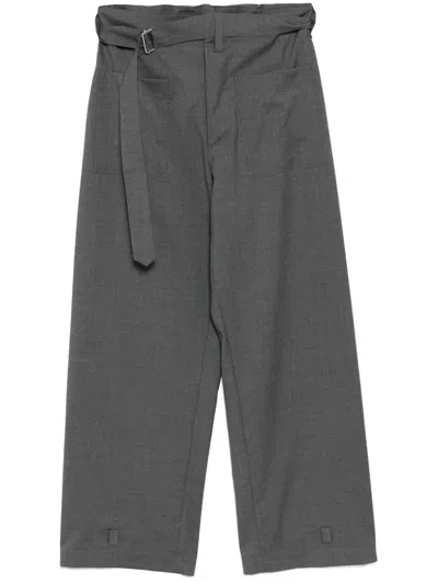 N°21 Belted Straight Trousers In 灰色