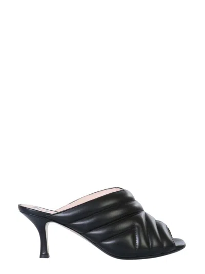 N°21 Quilted Mid-heel Mules In Black