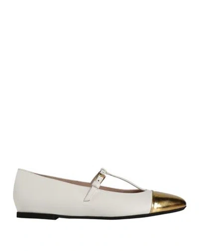 N°21 Woman Ballet Flats Cream Size 8 Leather In White