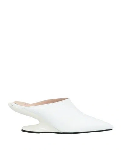 N°21 Woman Mules & Clogs White Size 8 Leather