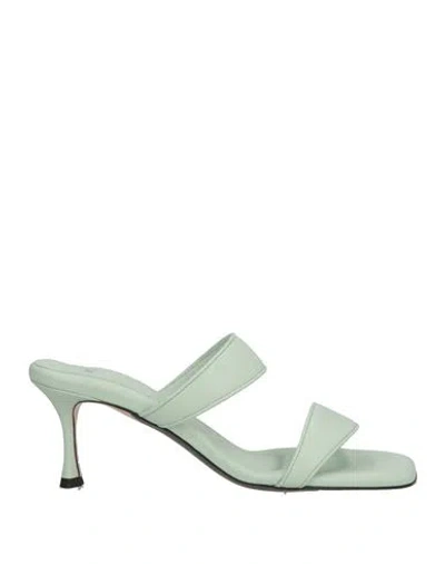 N°21 Woman Sandals Light Green Size 7.5 Leather