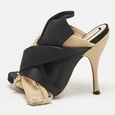 N°21 Nº21 Beige/black Canvas And Satin Raso Knot Mules Size In Multi
