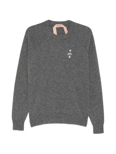 N°21 Brooch-detail Round-neck Sweater In Gray