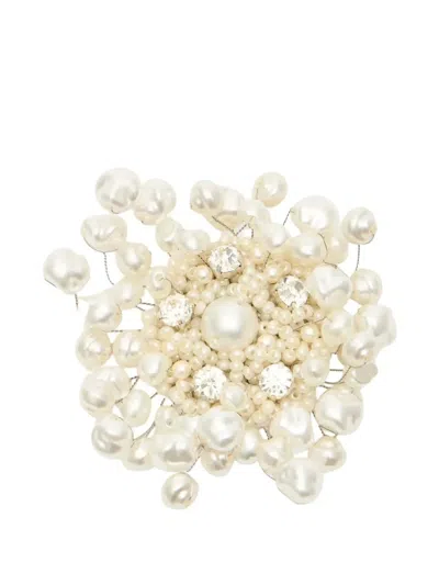 N°21 Faux-pearl Crystal-embellished Brooch In Metallic