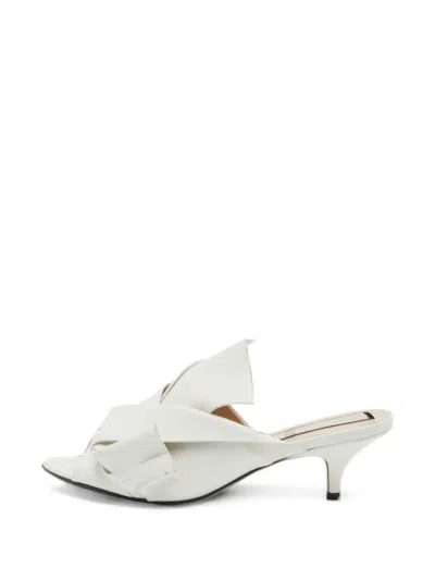 Pre-owned N°21 Peep-toe Heeled Mules In White