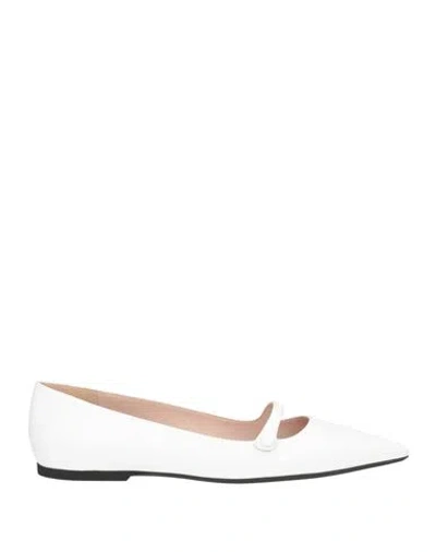 N°21 Woman Ballet Flats White Size 6 Leather