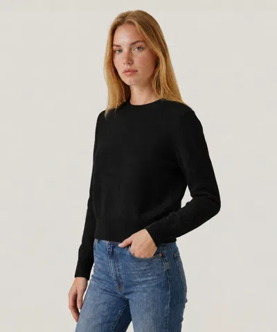 Naadam Cashmere Long Sleeve Cropped Pullover In Black