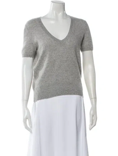 Pre-owned Naadam Cashmere V-neck Pullover In Gray