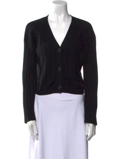 Pre-owned Naadam Cashmere V-neck Sweater In Black