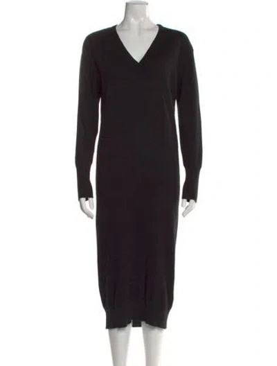 Pre-owned Naadam Cashmere V-neck Sweater In Black