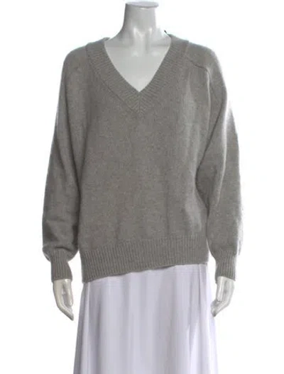 Pre-owned Naadam Cashmere V-neck Sweater In Gray