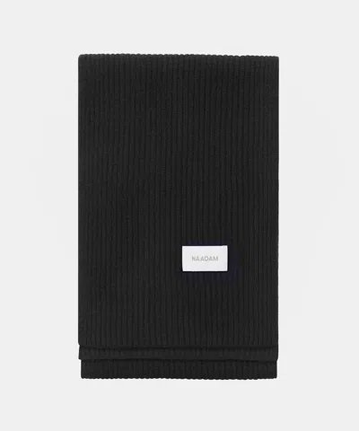 Naadam Cashmino Ribbed Scarf In Black