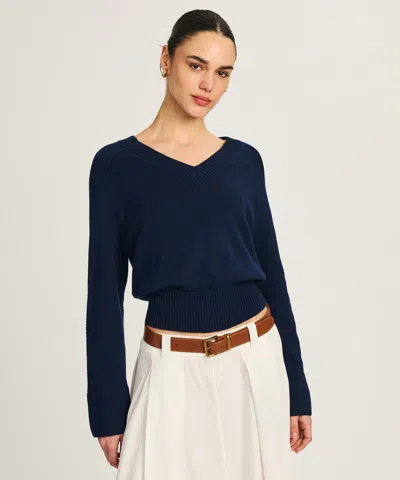 Naadam Lightweight Cashmere V-neck Sweater In Black