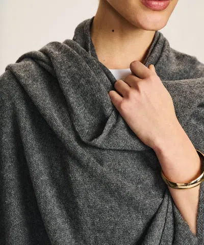 Naadam Featherweight Cashmere Wrap In Gray