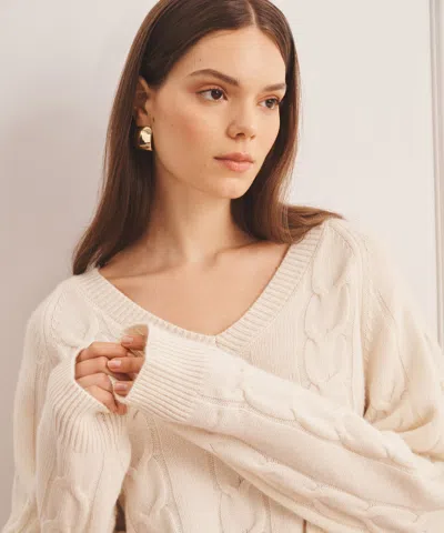 Naadam Luxe Cashmere Cable V-neck Sweater In White