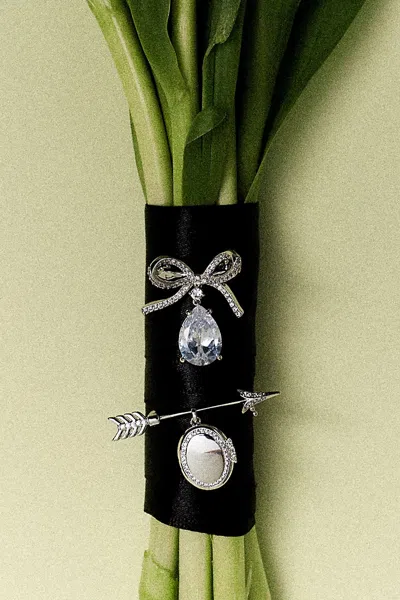 Nadri Ceremony Lock Arrow Pin In Silver