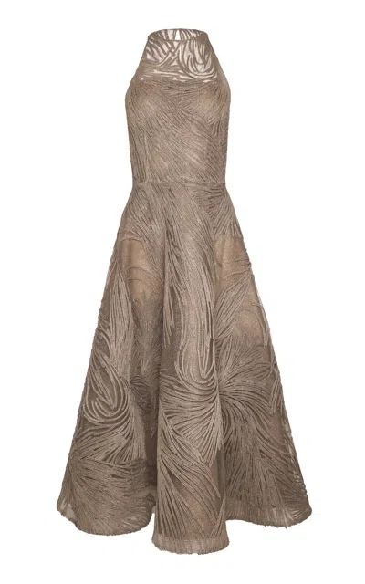 Naeem Khan Moda Operandi In Gray