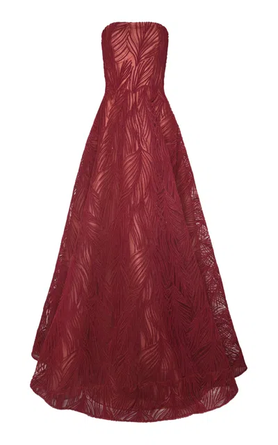 Naeem Khan Moda Operandi In Red