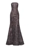 Naeem Khan Moda Operandi In Gray