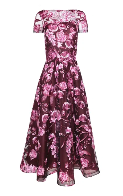 Naeem Khan Moda Operandi In Pink