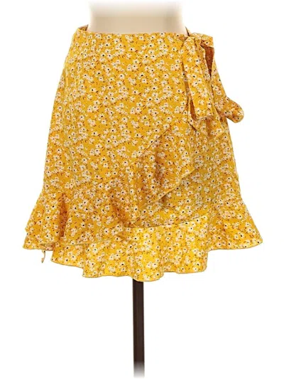 Pre-owned Naggoo Casual Skirt In Yellow