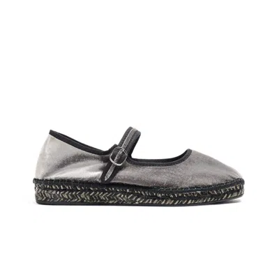 Naguisa Women's Peonia Grey Velvet