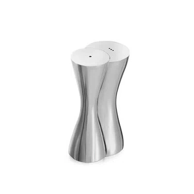 Nambe Hug Salt & Pepper Shakers In Silver
