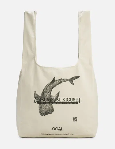 Nanamica Ooal Graphic Tote In Beige/米色/베이지/ベージュ