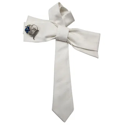 Nandanie Women's Blue White Grace Bowtie-brooch Edition - Sapphire Heart Swirl