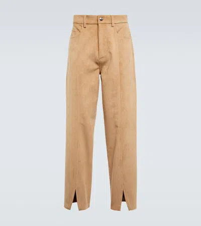 Nanushka Hose Aus Velourslederimitat In Sand/beige