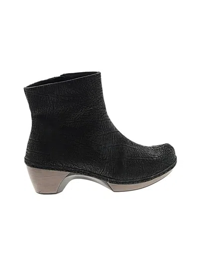 Pre-owned Naot Ankle Boots In Black