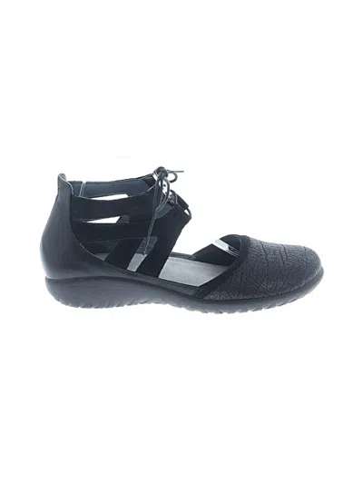 Pre-owned Naot Flats In Black